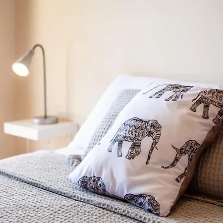 Aigli Fully Equipped Getaway - Seaview Lux Retreat Kalamata
